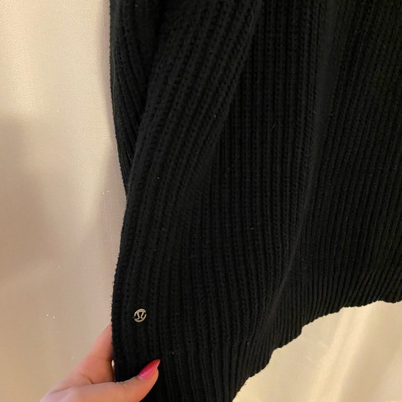 Lululemon sweater - Picture 6 of 7